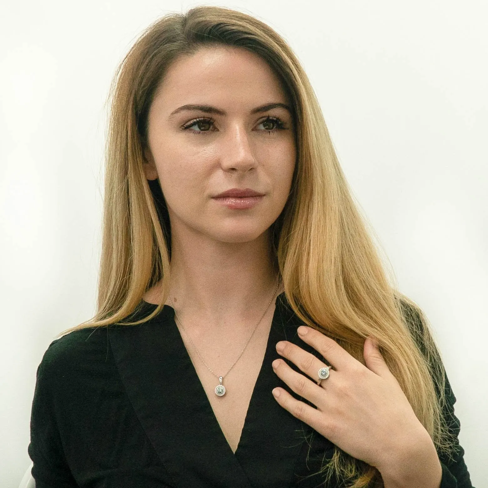 0.78 d.e.w cts MIA Moissanite Necklace