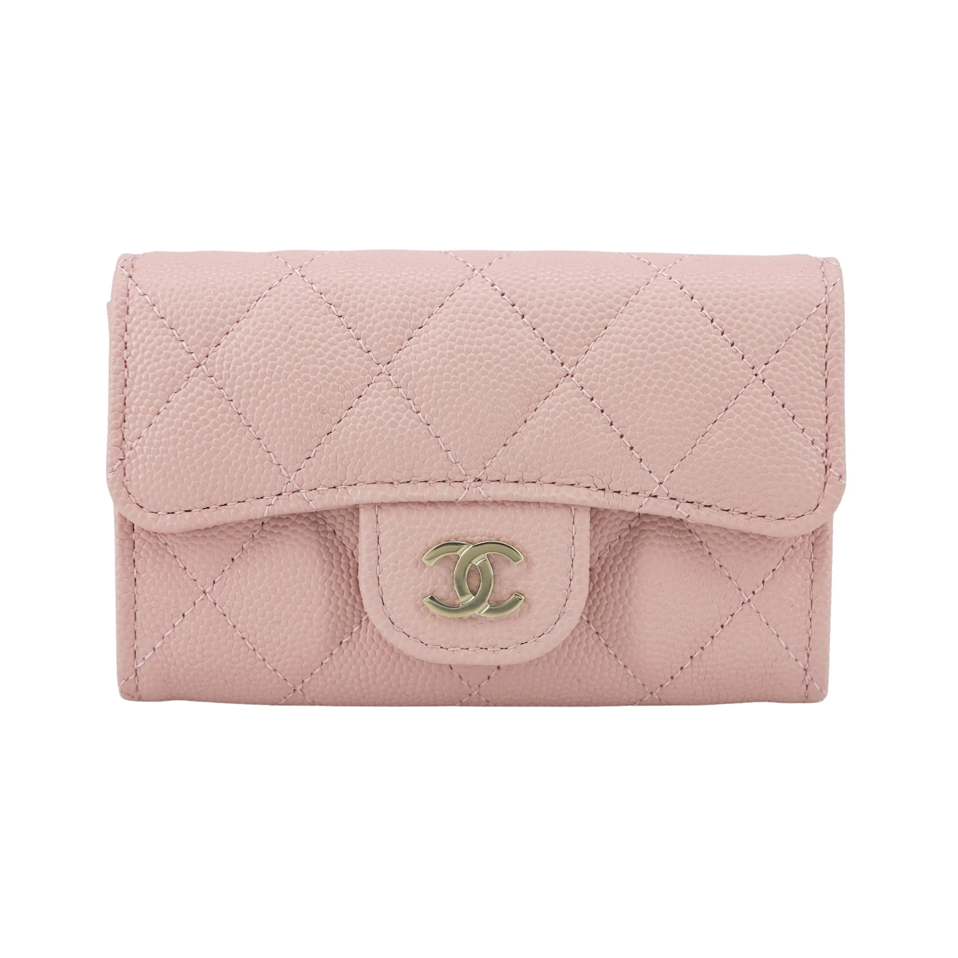 Classic Flap Card Holder in 22B Pink Caviar