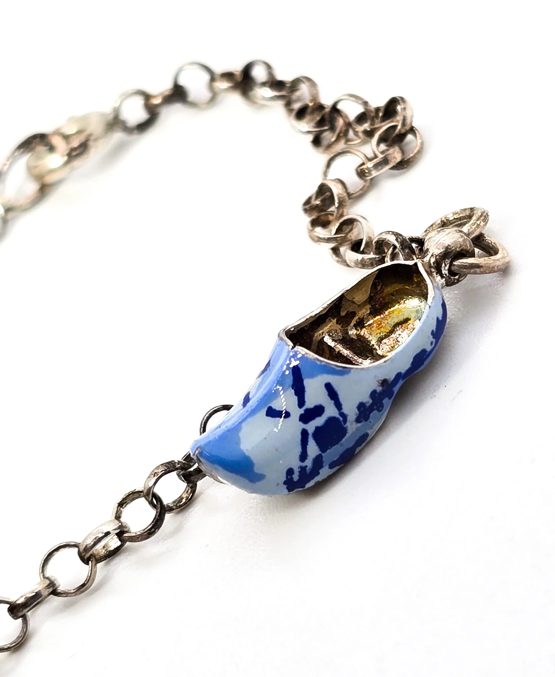 Delft Blue enamel Dutch windmill shoe and charm vintage sterling silver bracelet 835
