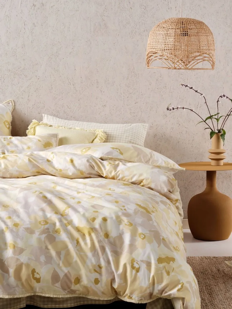 LINEN HOUSE DAFFODIL GARDEN QUILT COVER SET