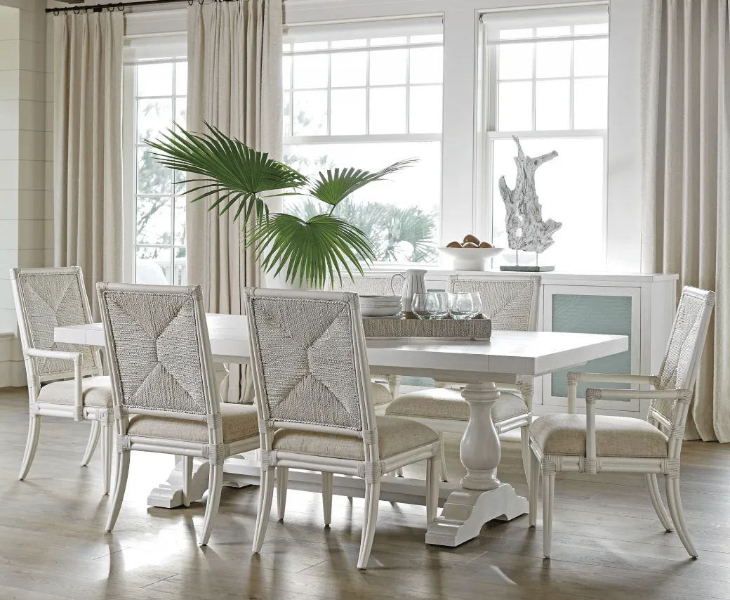 Lobo Lampakanai Dining Side Chair