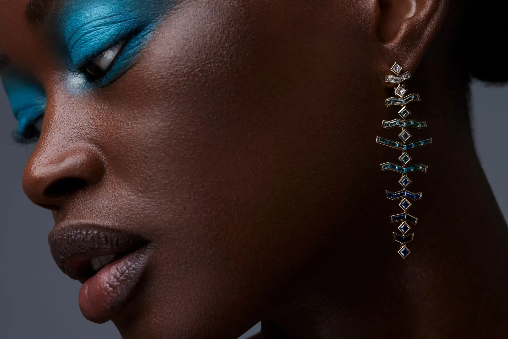 Vibrations Long Earrings in Water